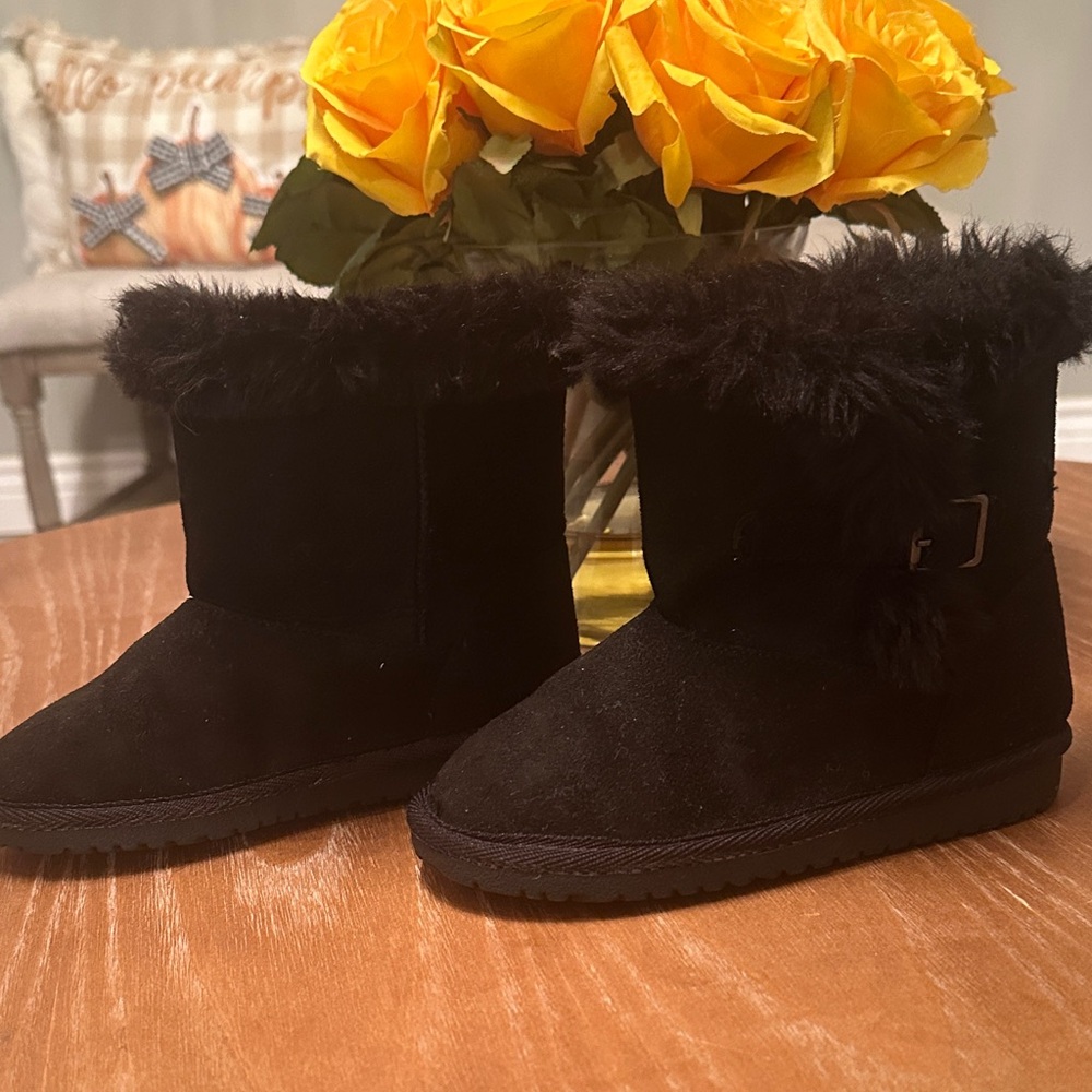 The Children's Place Black Fur-Lined Kids Boots